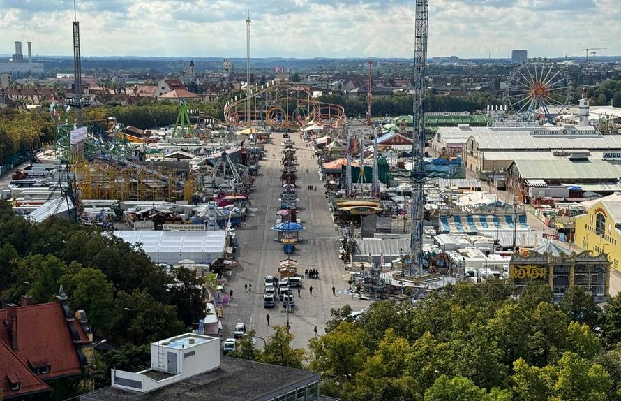 Oktoberfest to remain shut on Wednesday after explosion in Munich