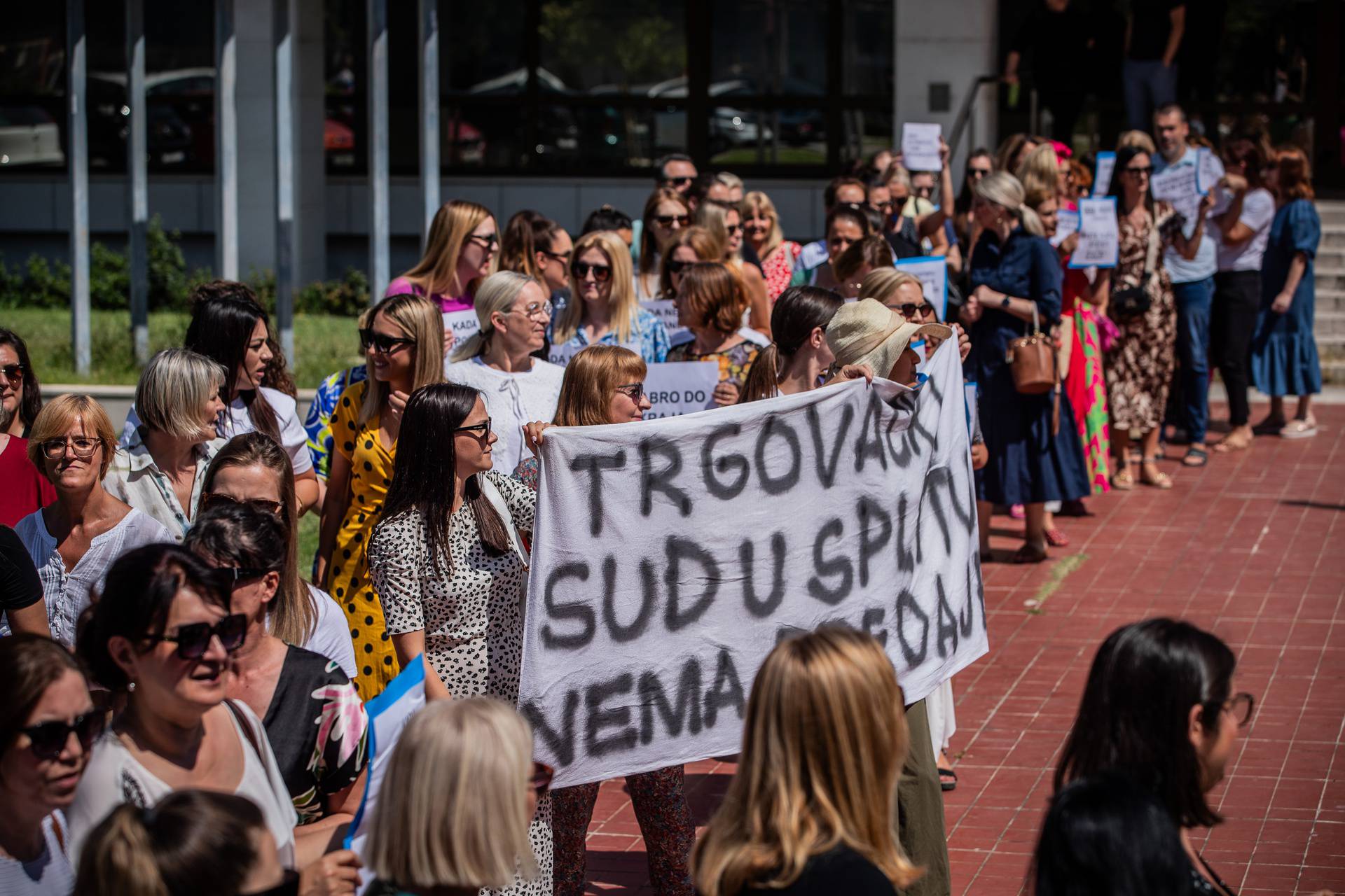 Štrajk djelatnika Županijskog i Trgovačkog suda u Splitu