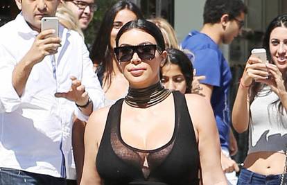 Kim Kardashian ističe jako bujne obline u drugoj trudnoći