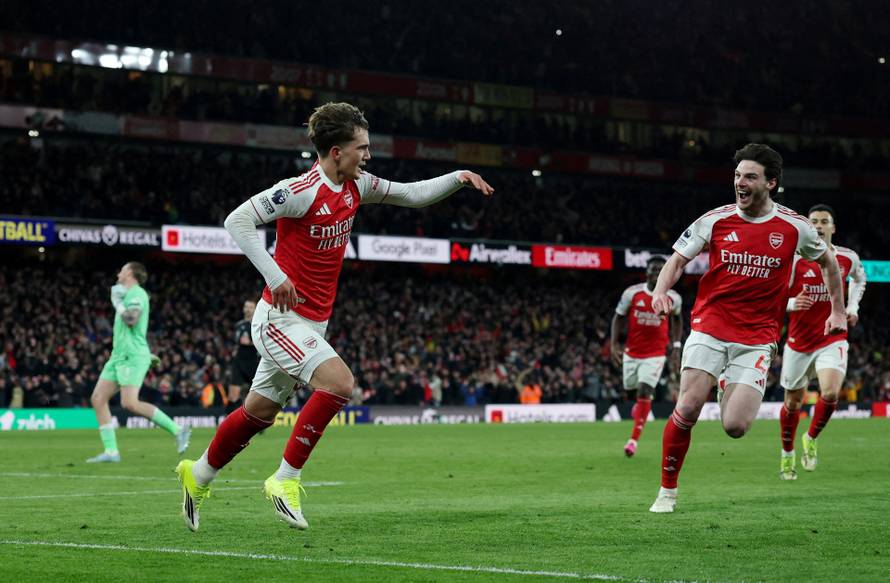 Premier League - Arsenal v Everton