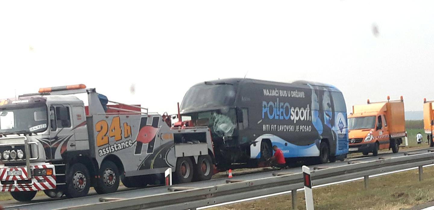Putnica: Bus je rušio stupove, spasio nas je drugi mladi vozač