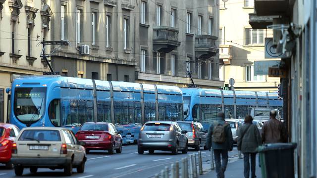 Zbog nestanka struje: Tramvaji u Zagrebu stajali, bio je kolaps