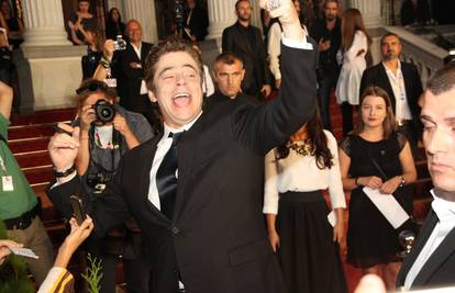 Benicio Del Toro u Sarajevu: Dočekali su ga euforični fanovi