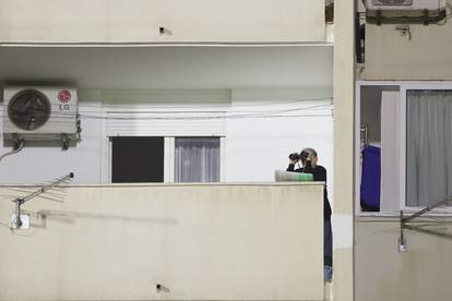 Šibenik: Navijaci s balkona svojih stanova pratili utakmicu Šibenika i Istre