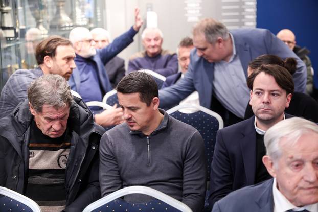 Komemoracija u čast legende kluba Dinamo Marijana Čerečeka