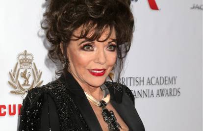 Joan Collins: 'Preminula sestra stalno me slijedi kao mušica'