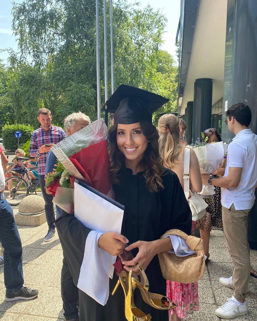 Kći bivšeg hrvatskog premijera diplomirala na Medicini, sestra joj poručila: 'Jako sam ponosna'