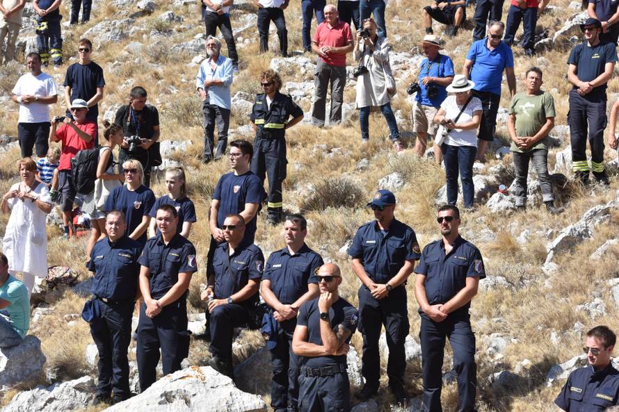 'Prošlo je već deset godina, ali naša bol je sve veća i veća...'