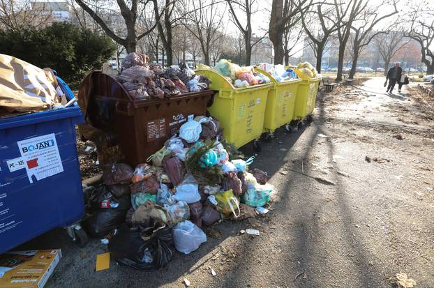 Zagreb: Velike količine smeća u kvartovima Špansko i Malešnica 