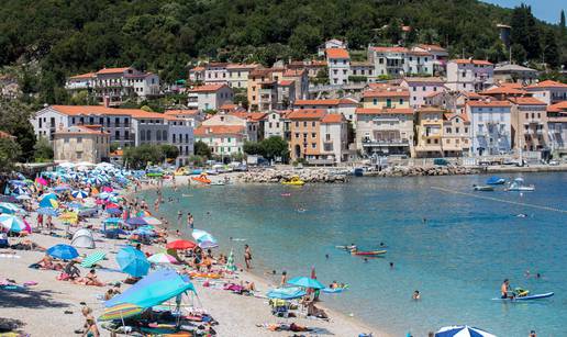 U ljetnim radostima uživalo se i na prelijepoj draškoj plaži Sipar