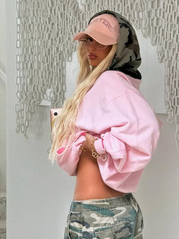 FOTO Živi lifestyle na kojem joj svi zavide: Mlada dizajnerica nakita izgradila uspješni brend