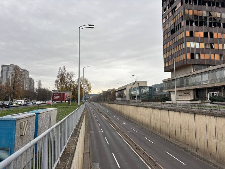 VIDEO Ogromne gužve od ranog jutra oko Vjesnika, evo koje ulice su zatvorene za promet...