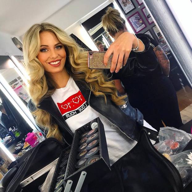 FOTO Anet nazivaju najljepšom Čehinjom. Obožava putovanja i luksuz: 'Živim svoje snove...'