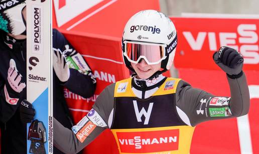 VIDEO Slovenka sru&scaron;ila svjetski rekord u skija&scaron;kim skokovima!