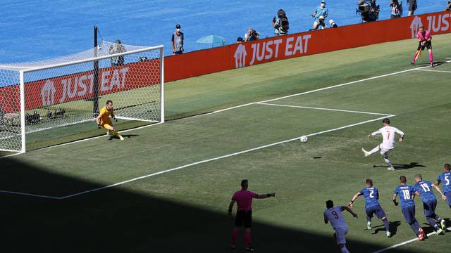 Euro 2020 - Group E - Slovakia v Spain