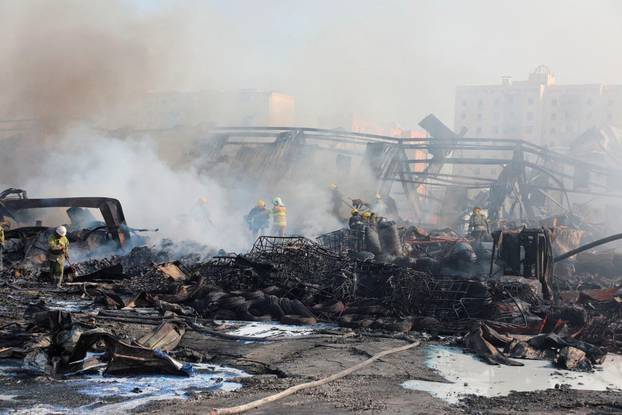 Aftermath of powerful blast near airport in Uzbek capital