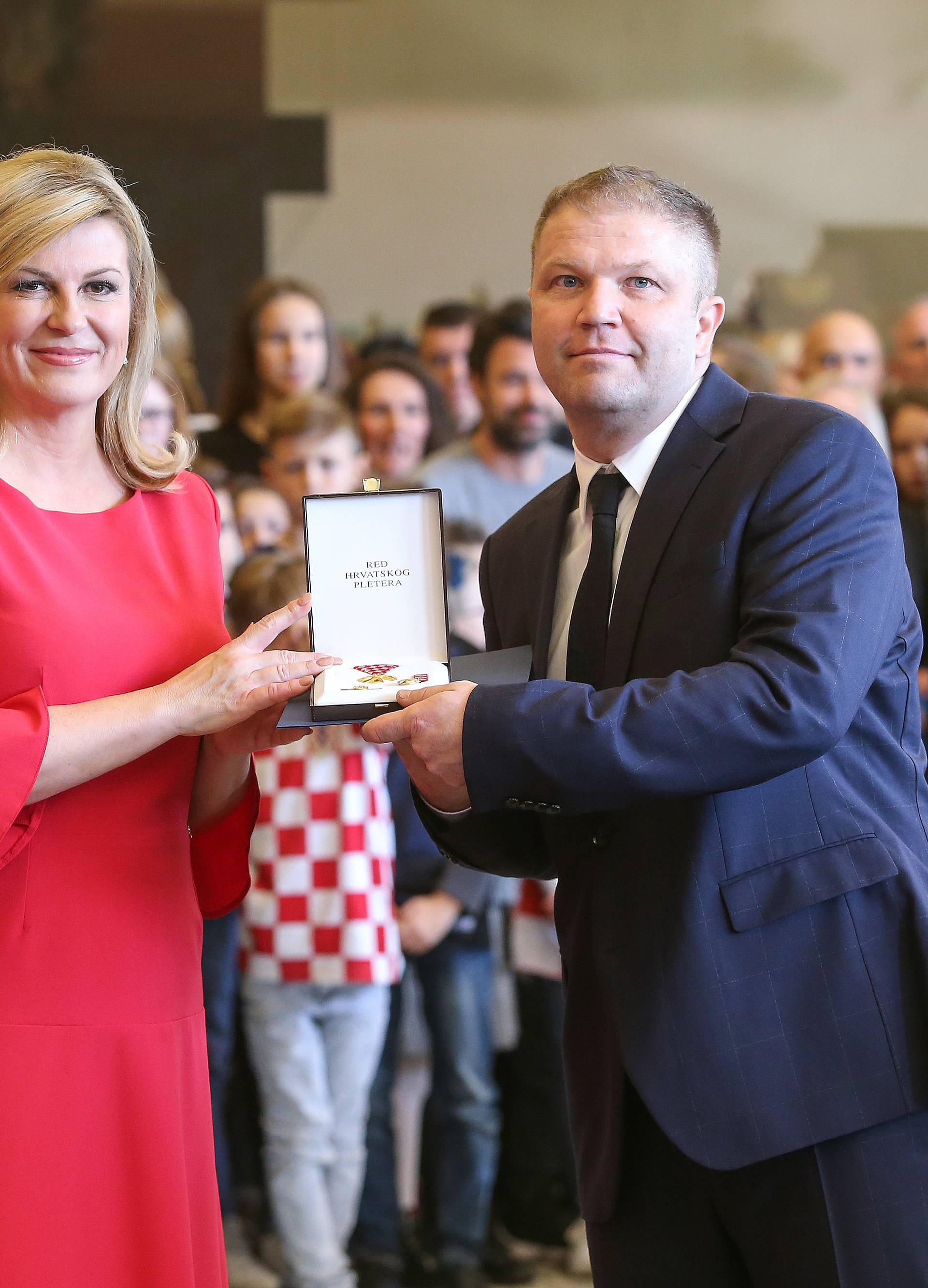 Kolinda je odlikovala Vatrene: Svijet je vidio tko su Hrvati...