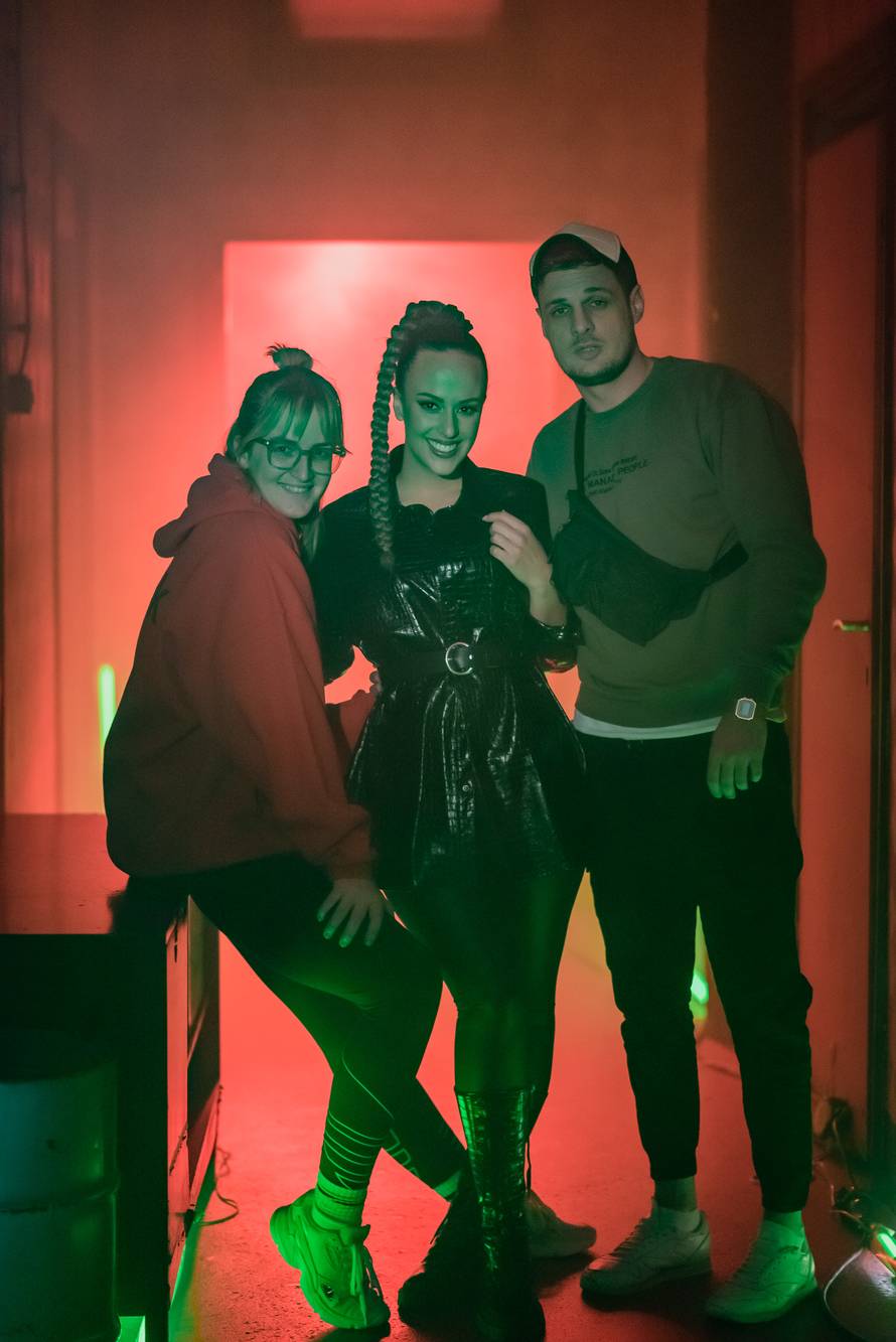 Stefany iz 'Voicea' objavila je novu pjesmu: Baš je talentirana