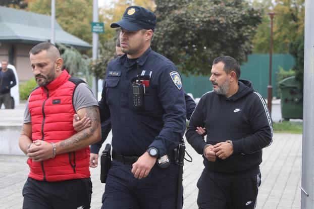 Karlovac: Privodenje dvojice osumnjicenih za pljacku zastitarskih kombija