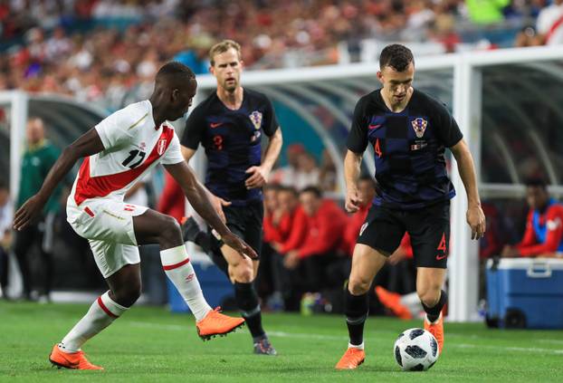 Soccer 2018: Peru vs Croatia