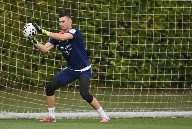 Zagreb: Hrvaski nogometni reprezetativci odradili trening na Maksimiru
