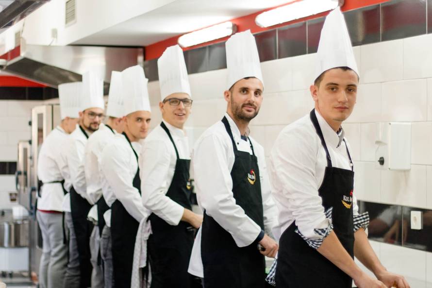 Zašto edukacija kuhara postaje važna poslodavcima?