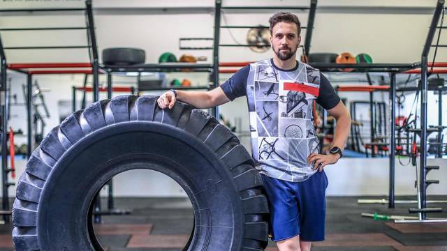 Tomislav Lubenjak diže  gume od 120 kg: 'To je moj trening'