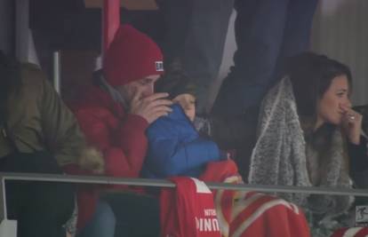 Dirljiva gesta rasplakala igrača Berlina koji boluje od tumora...