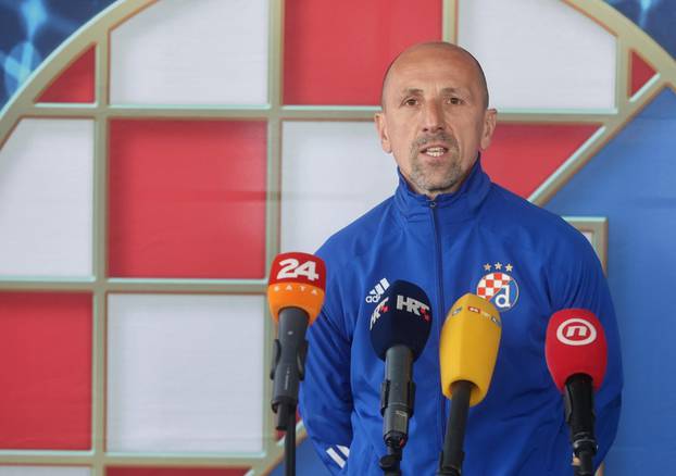 Zagreb: Druženje novinara s igračima Dinama uoči uzvratne utakmice s Villarealom