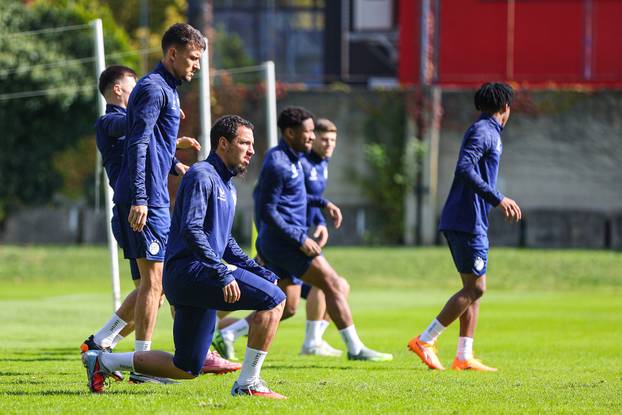 Trening nogometaša Dinama dan uo?i utakmice s Maccabijem