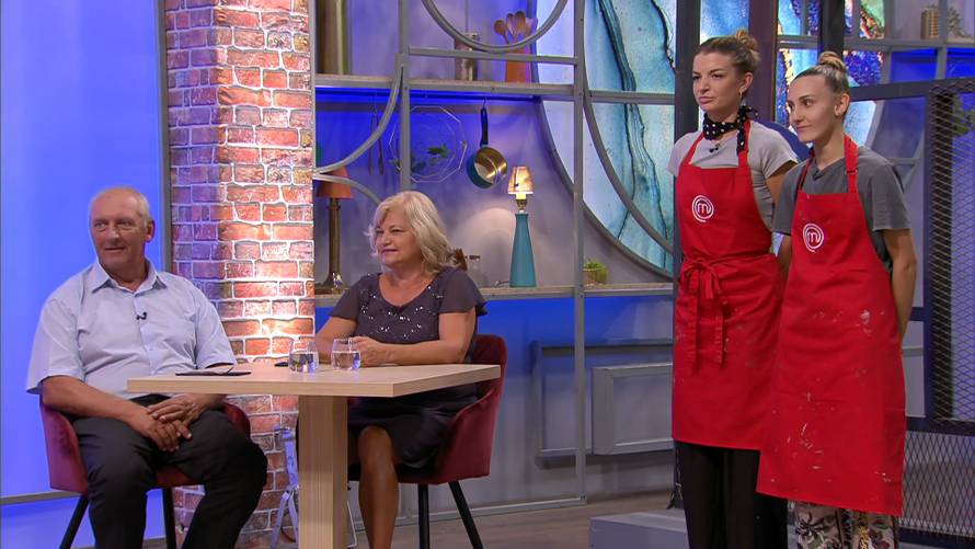 Crveni tim nakrivljenom tortom nasmijao žiri, Gaia: 'Naša torta je kao da su je radila djeca...'