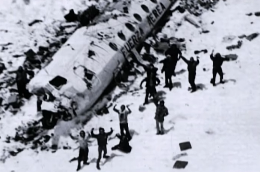 Pad aviona s ragbijašima: Jeli su mrtve i preživjeli 72 dana na snijegu. 'Led je sačuvao tijela'
