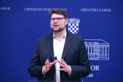 Zagreb: Peđa Grbin o aktulanim temama