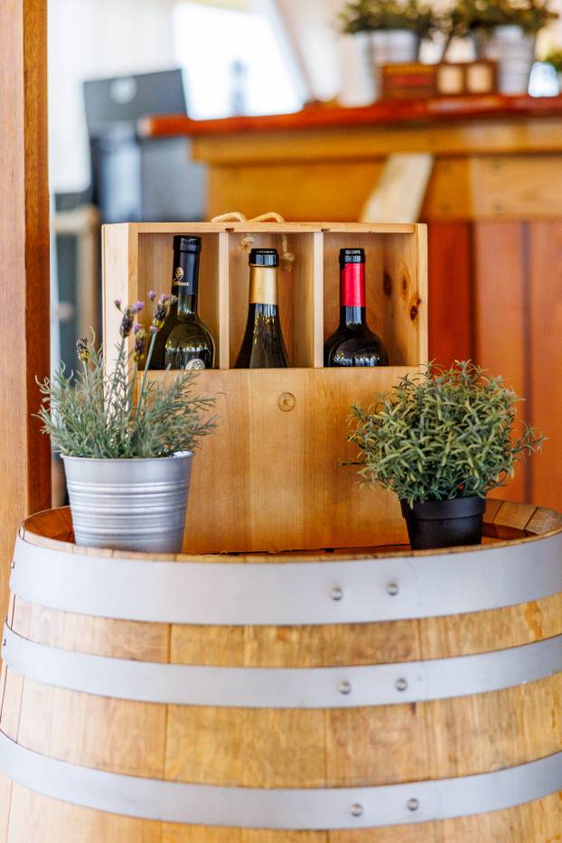 FOTO Zavirite u prvi brod-hotel u Hrvatskoj: Noćenje na ovom brodu u Rijeci ima posebnu čar