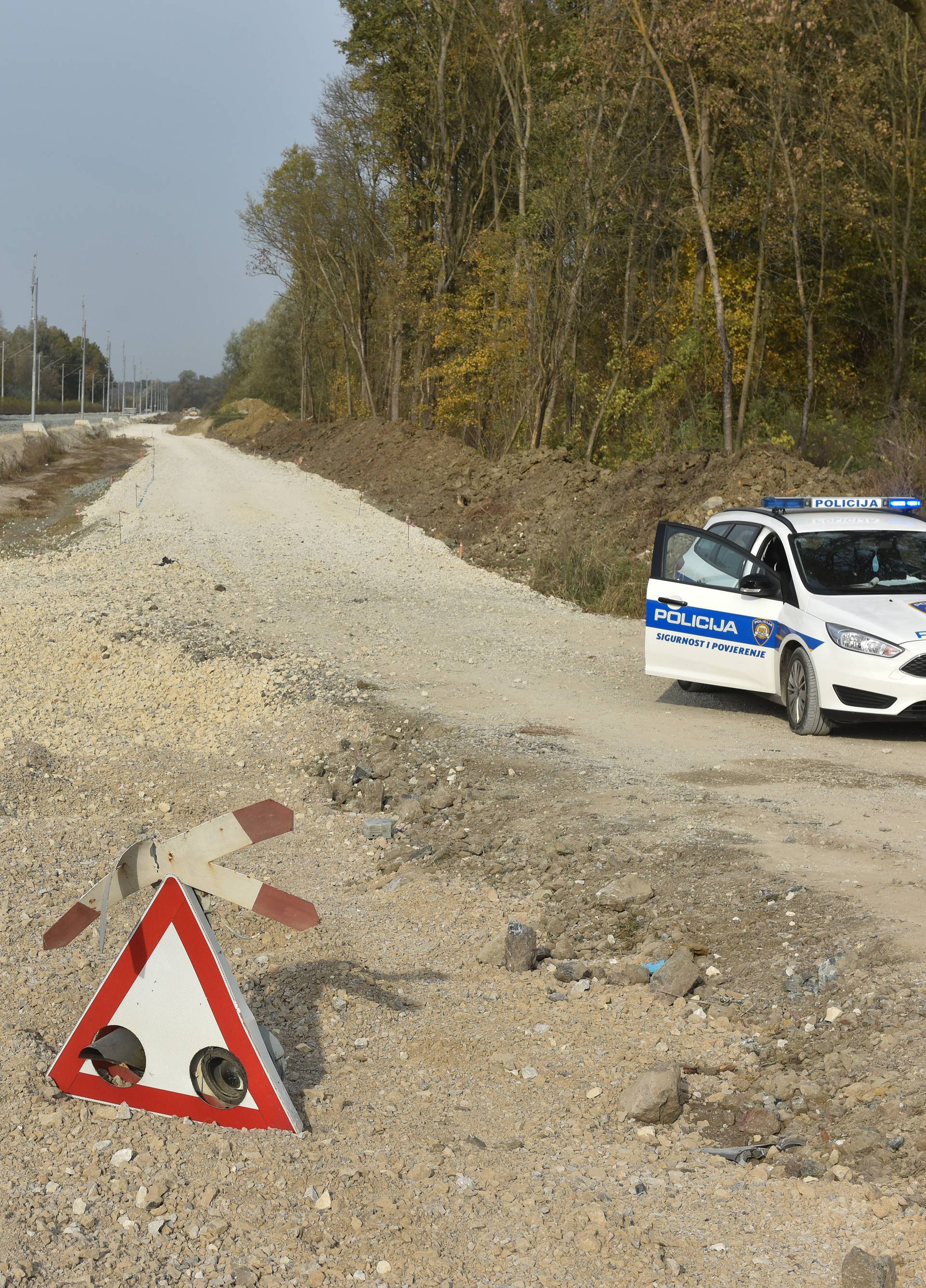 Putnički vlak udario u kamion: Dijete je palo, a majka vrištala