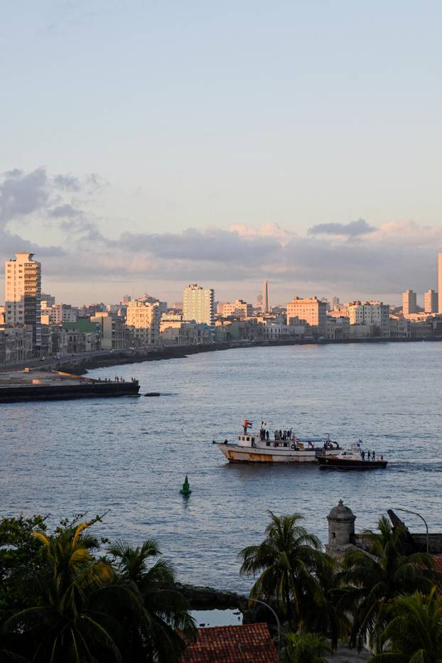 Flotilla carrying humanitarian aid arrives in Cuba