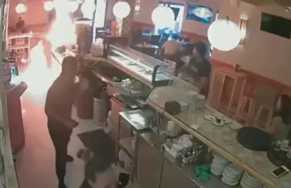 Nisu mu dali majonezu pa zapalio kafić! Kupio benzin pa se vratio: Užas, djeca su vrištala