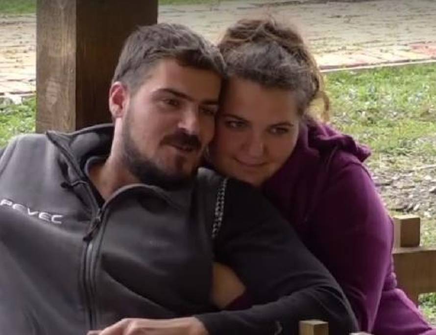 Tomo i Barbi u sedmom nebu: Želi joj kupiti raskošni prsten