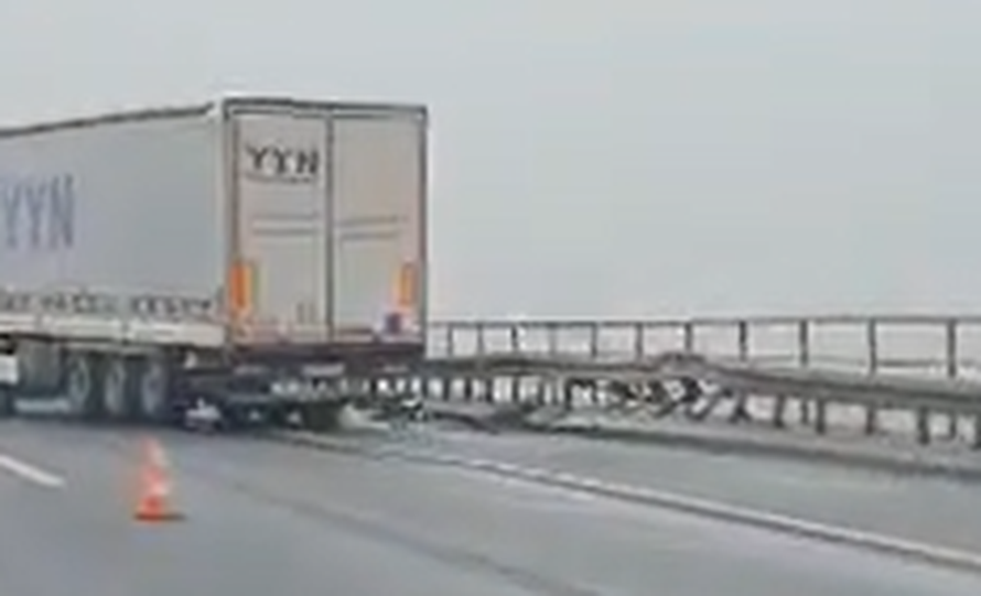 VIDEO Zabio se u ogradu na A3: 'Užas! Mogao je završiti u Savi'