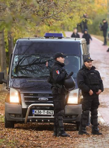 Sarajevo: Velik broj policije kod dvorane Zetra gdje će biti odigrana utakmica Eurolige između Dubaija i izraelskog Hapoela