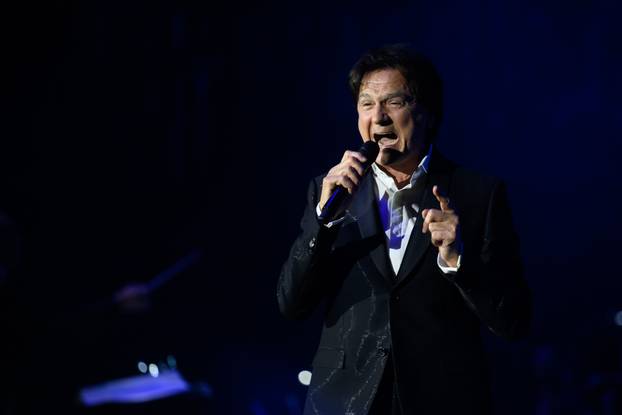 Zdravko Čolić održao je koncert u Areni Zagreb
