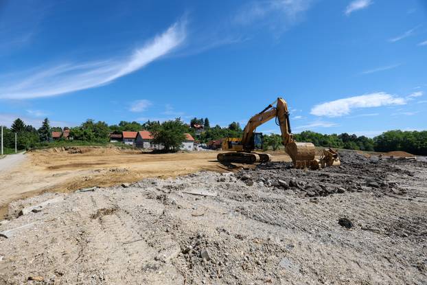 Ilegalno odlagalište otpada u Dubravi Pušćanskoj