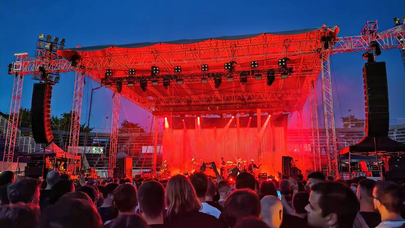 VIDEO Queens of the Stone Age na zagrebačkom su koncertu odali počast Ozzyju Osbourneu