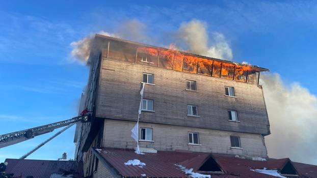 Fire breaks out in a hotel in Kartalkaya Ski Resort