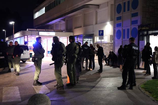 Požar u splitskom zatvoru, zatvorenici dolaze na hitni prijem u Firule