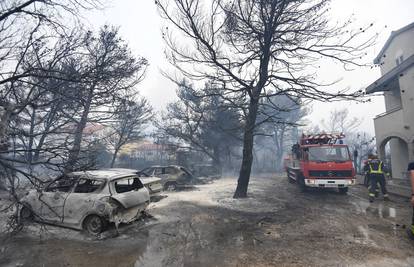 Požar kod Grebaštice pod kontrolom: 'Tijekom gašenja ozlijeđena su četiri vatrogasca'