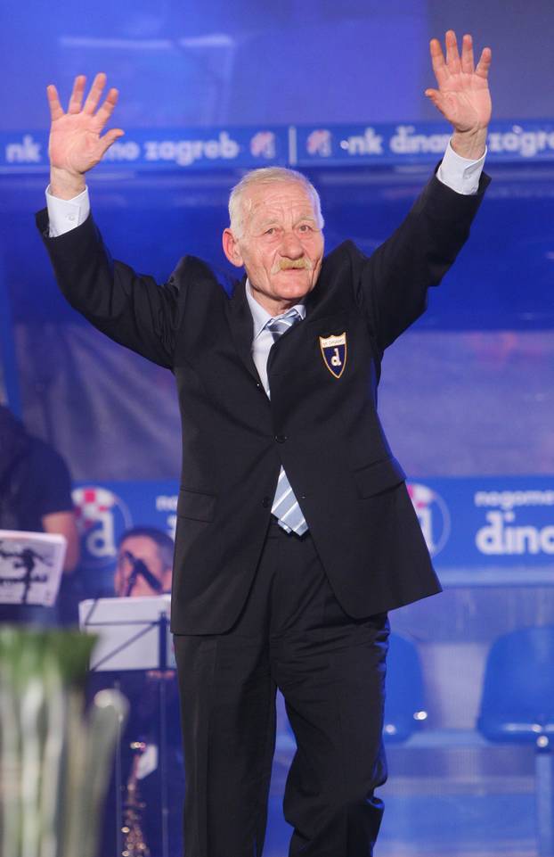 ARHIVA - Zagreb: Obilježena 40. obljetnica Dinamova osvajanja Kupa velesajamskih gradova