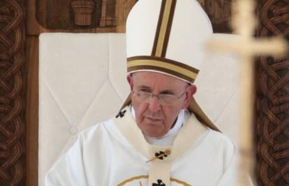 Papa Franjo poručio: Nekad je razvod braka moralni imperativ