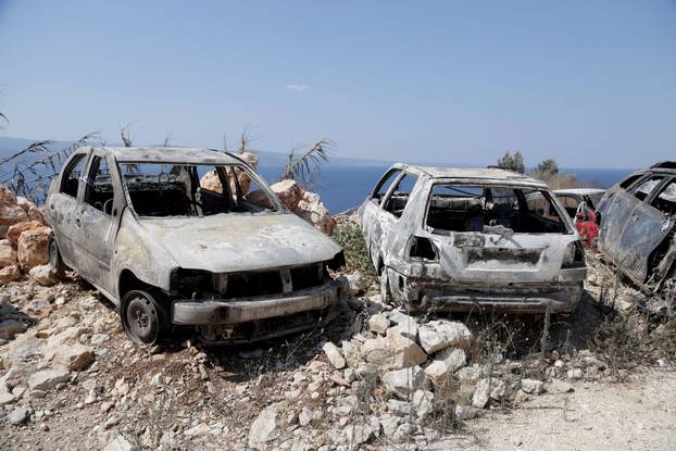 Omiš: Veliki broj izgorenih automobila u požaru