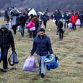 Vojska BiH postavila šatore za migrante, smrzavali se uz cestu